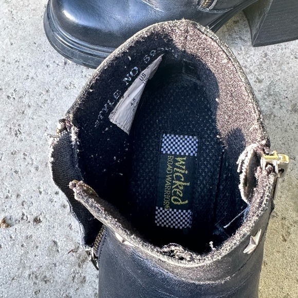Wicked brand women’s biker boots - Picture 4 of 6